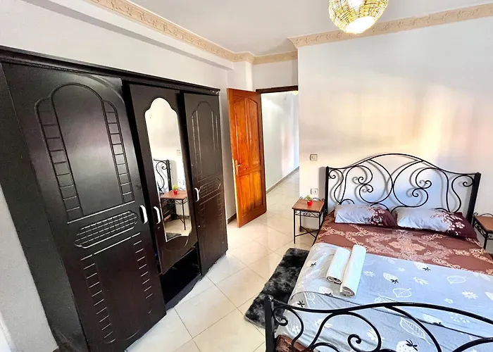 Moderno Apartamento En El Centro , A 3 Min Del Mar II